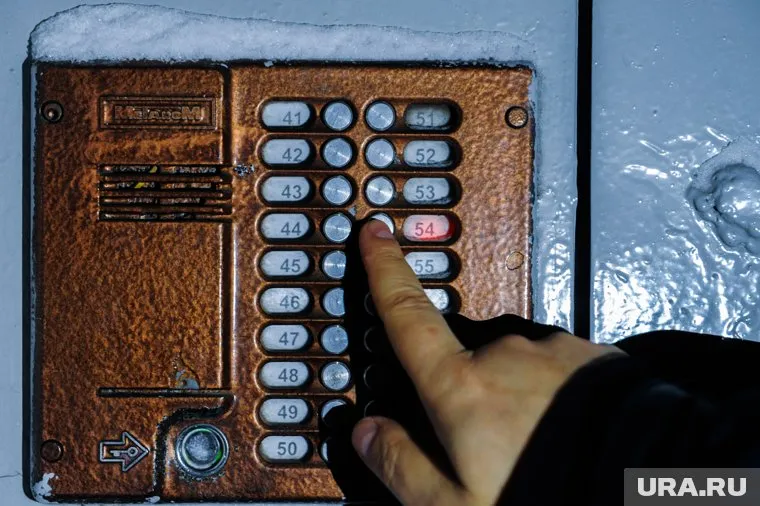 В квартире обнаружили тело 25-летнего мужчины и его 29-летней девушки