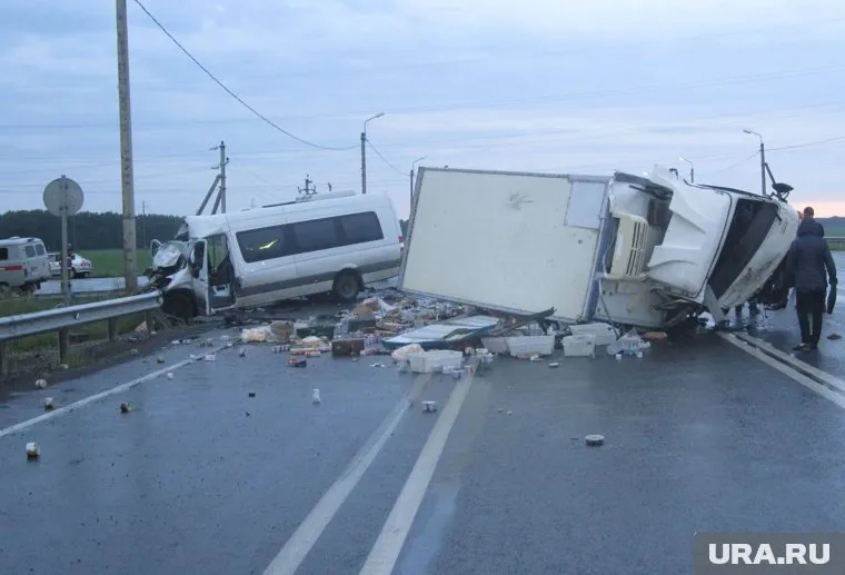 Пять пассажиров госпитализированно