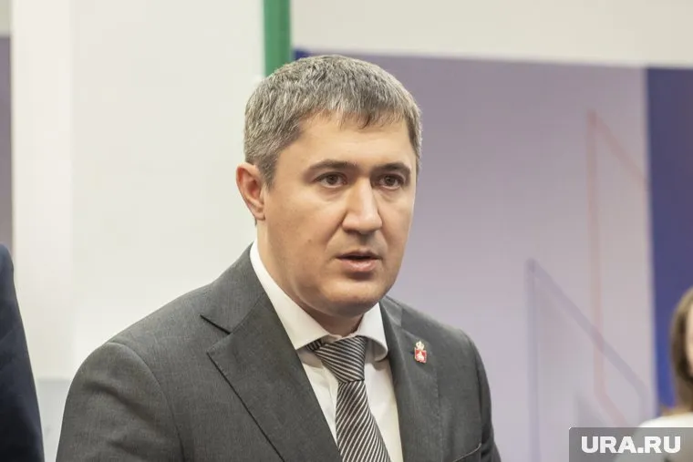 Дмитрий Махонин отметил, что предприятие справляется со своими задачами