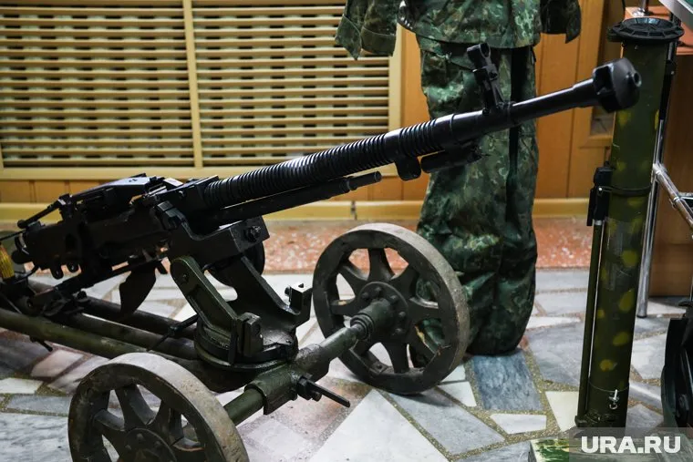 В экспозиции можно увидеть трофейное оружие