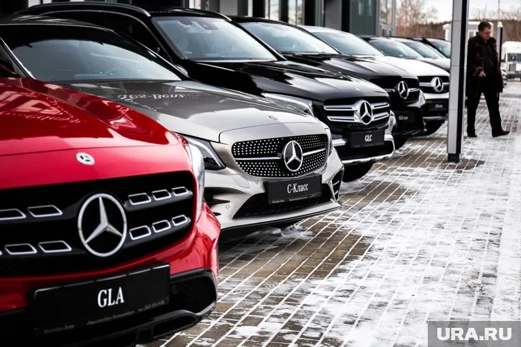 В Mercedes-Benz еще не определились со стратегией ведения бизнеса в России