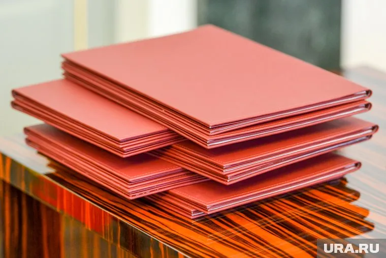 Лишенная ЧЭМК «Компания Эталон» не может получить свои документы