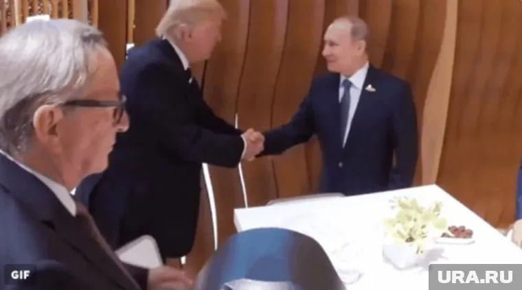 Пожалуй, самое важное рукопожатие в мире сегодня