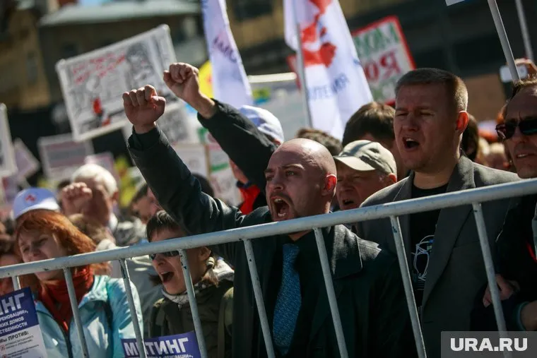 Проспект Сахарова остается официальным местом для акций протеста на 12 июня
