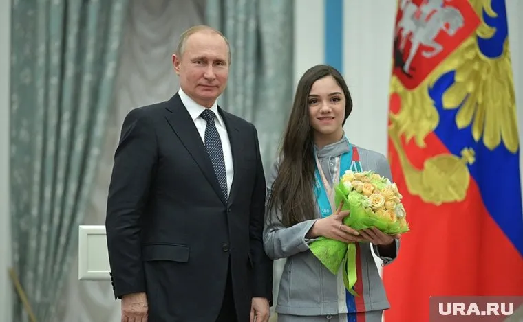 Евгения Медведева не будет кататься за Армению