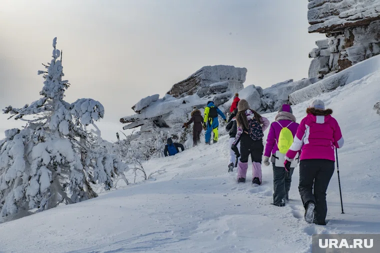 Первые 22 инструктора по пешеходному туризму получили сертификаты на Ямале