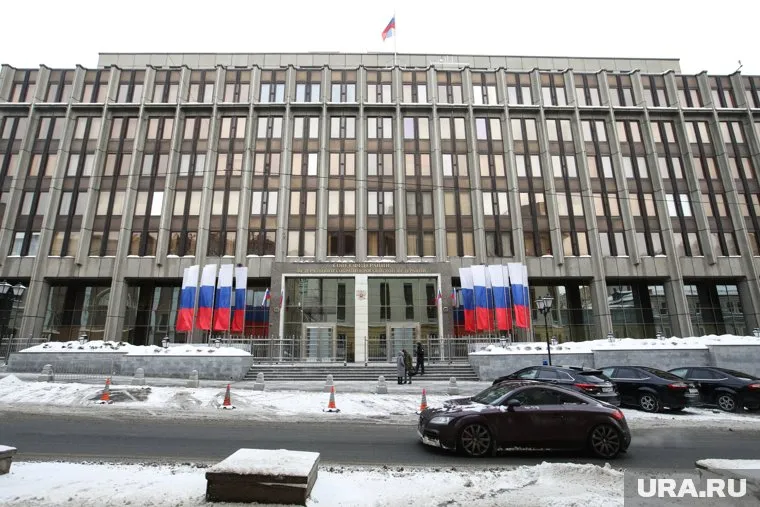 Сенатор от Тувы продолжает участвовать в пленарных заседаниях верхней палаты парламента