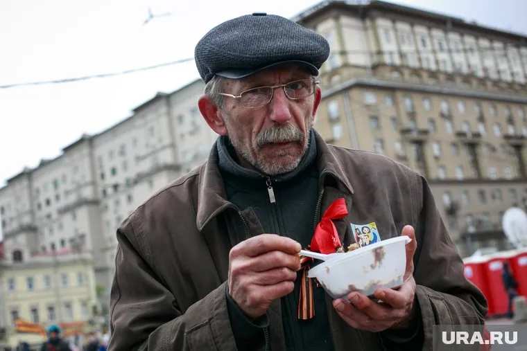 Амбиции государства оплатят будущие пенсионеры
