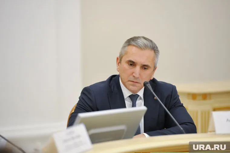 Губернатор Тюменской области Александр Моор сообщил, что стоимость топлива выросла на 5%