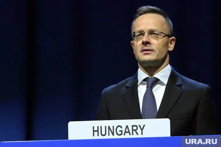Венгрия не поддерживает санкции ЕС против России, заявил МИД страны Сийярто