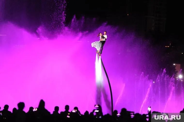 Челябинск стал 30-м городом, которому Сбер подарил фонтан