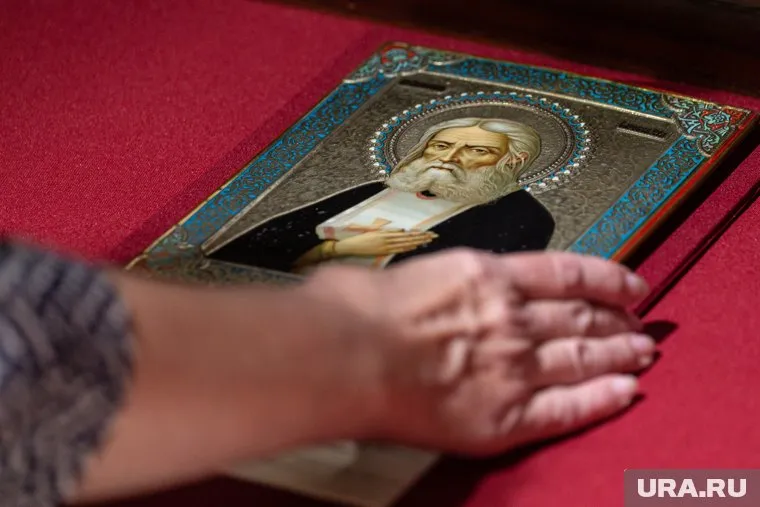 В православных иконах, перевезенных из Украины, обнаружили бомбы, передает ФСБ