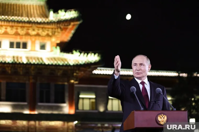 Президент Владимир Путин указал, что перед достижением соглашения по Украине предстоит решить много вопросов, в том числе с НАТО