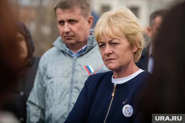 Светлана Калинина поставила жесткие вопросы перед мэрией Нефтеюганска