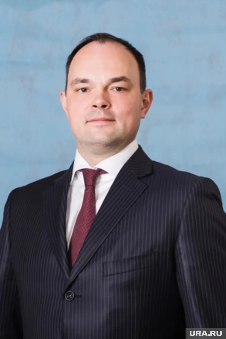 Алексея Крюкова называют "очень человечным управленцем"