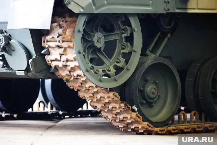 В районе аэропорта Кургана появится постамент с БМП-3