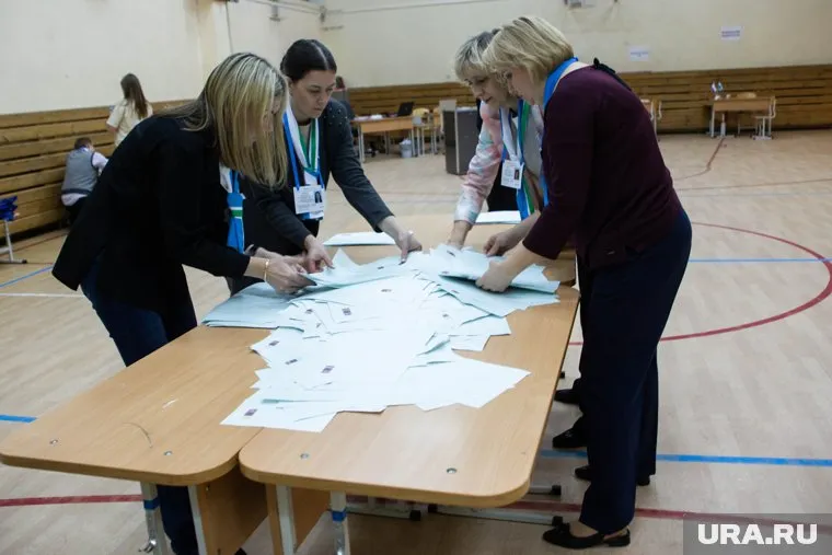 Явка на 20.00 17 марта составляла 93%