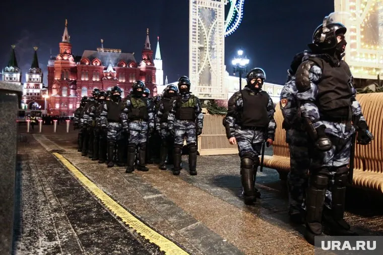 Сотрудники полиции, по словам Олега Баранова, применяли силу на законных основаниях