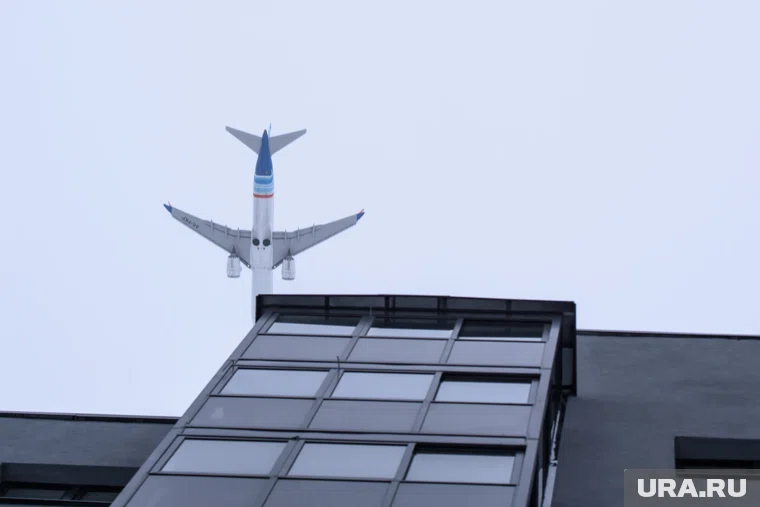 Третий российский аэропорт закрыл небо
