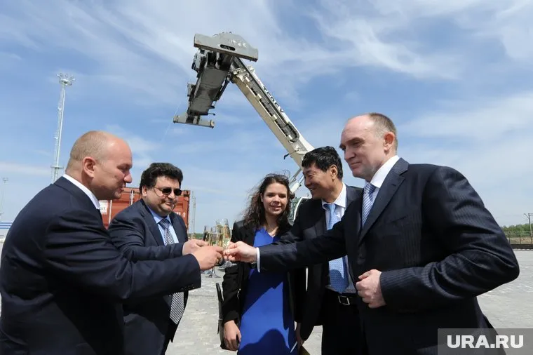 Проект бизнесмена Копьева (слева) подводит губернатора Дубровского (справа)