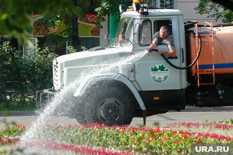 За работу сотрудников «Челябгорзеленстроя» получали деньги посторонние фирмы