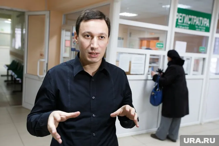 Евгений Боровик известен в Екатеринбурге по ряду громких скандалов