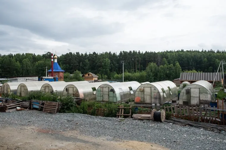 Среднеуральский женский монастырь в честь иконы Пресвятой Богородицы «Спорительница хлебов». Свердловская область, Среднеуральск