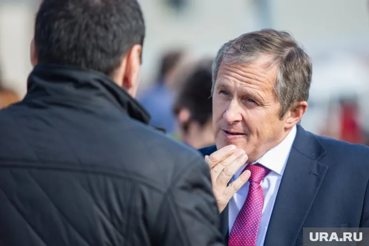 В ХМАО коммунисты требуют, чтобы их лидер отчитался о трате партийных денег