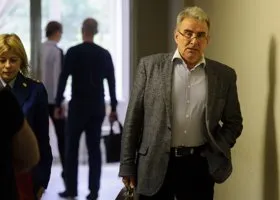 «URA.RU» — «решалы», счет 1:1