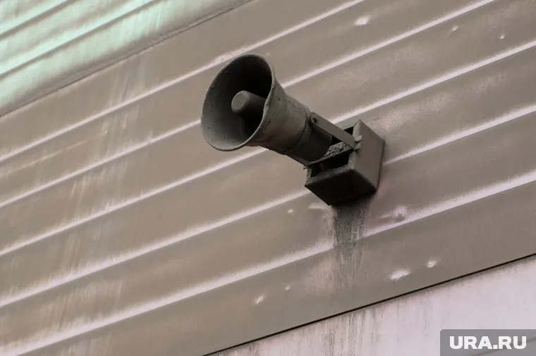 Перед взрывом воздушная тревога звучала в 12 областях Украины