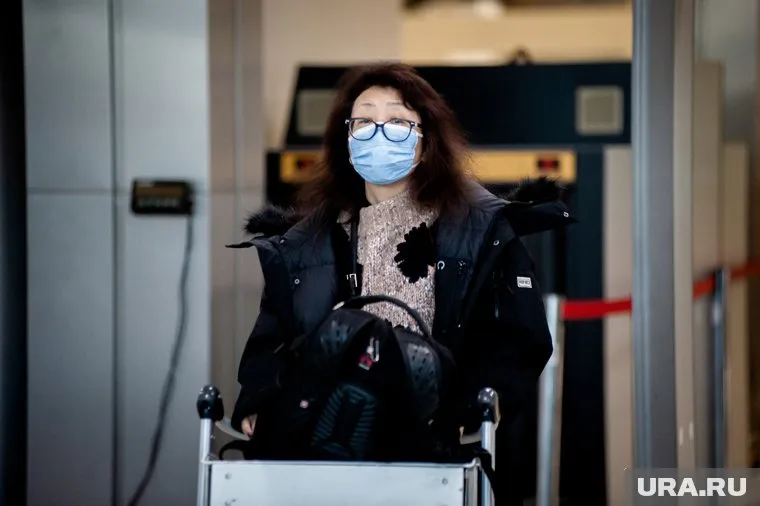 Для профилактики коронавируса россиянам посоветовали обрабатывать поверхности спиртом