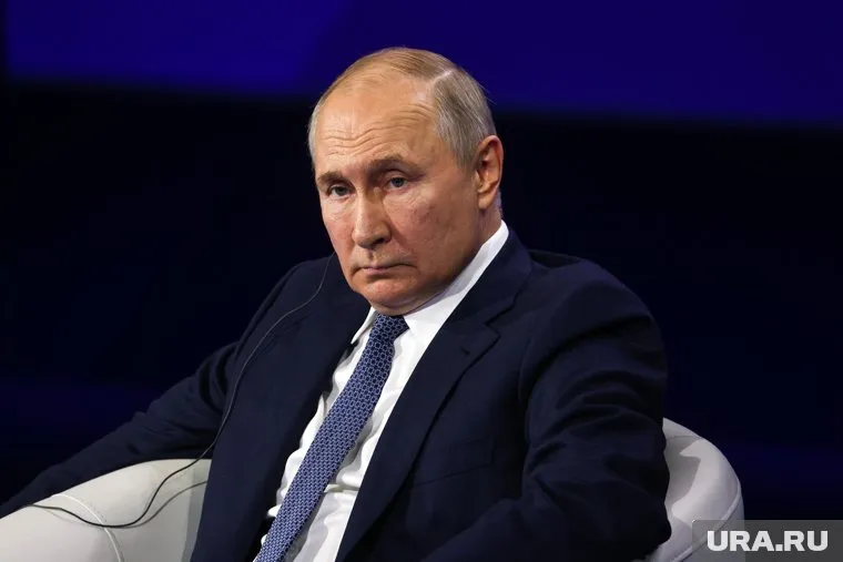 Путин после заседания совета ЕАЭС встретился с премьер-министром Армении Николом Пашиняном