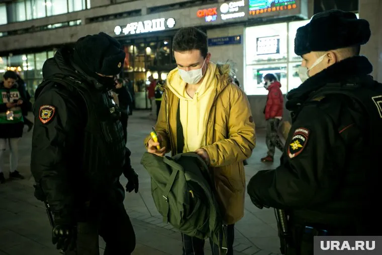 Данные задержанных участников незаконных митингов будут передавать в военкоматы