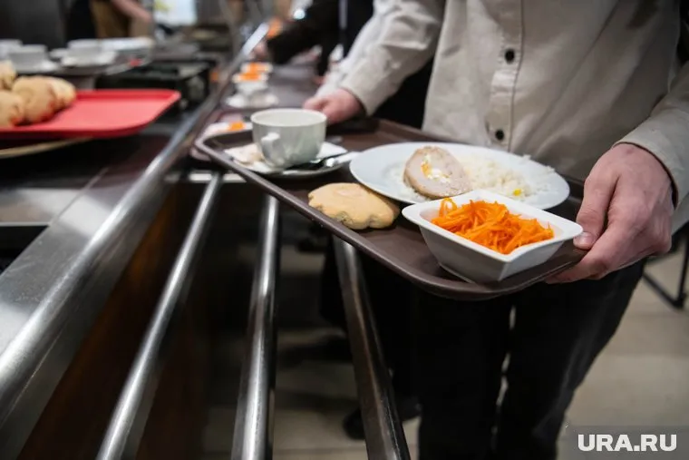 Вахтовую столовую компании из ХМАО в Арктике продают за 800 тысяч рублей