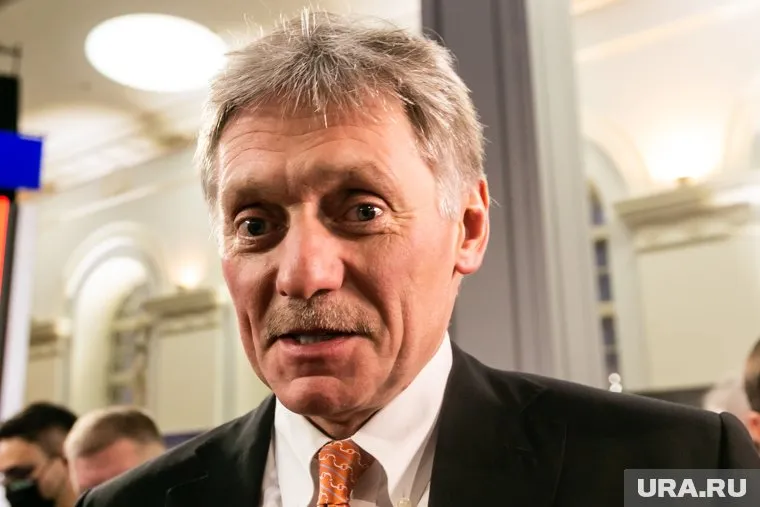 Россия никогда не окажется за железным занавесом, заявил URA.RU пресс-секретарь президента РФ Дмитрий Песков