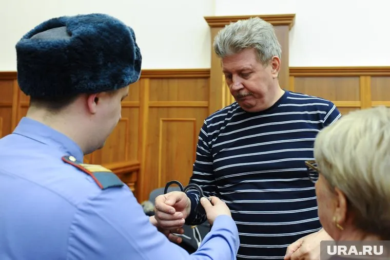 Артур Дамерт освободился и возглавил строительную фирму