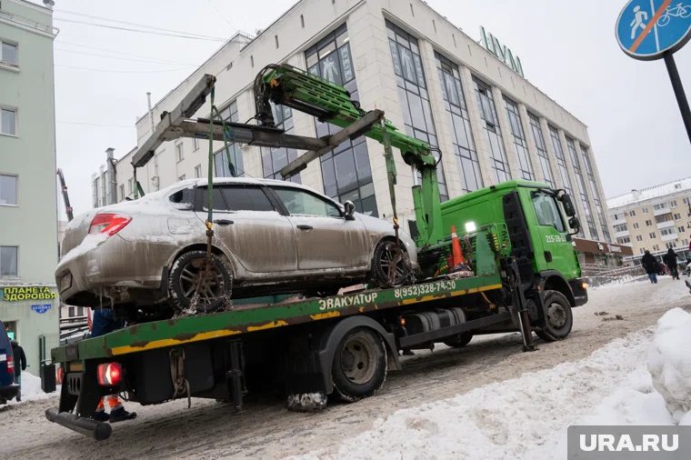 За первое полугодие 2025 года приставы конфисковали 672 автомобиля