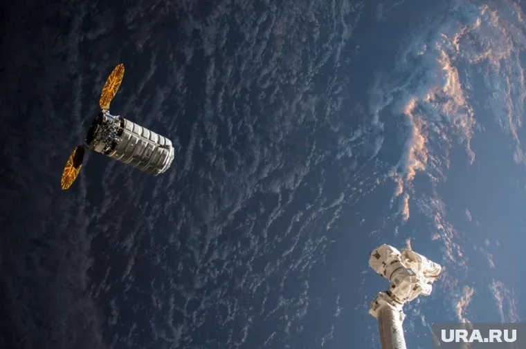 У США есть секретная программа для милитаризации космоса, пишут СМИ 