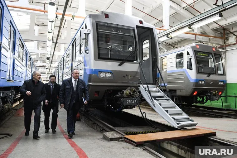 Новые составы начнут курсировать в метро уже в мае