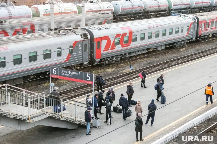 В Республике Коми сошли с рельсов девять вагонов пассажирского поезда №511 Воркута — Новороссийск