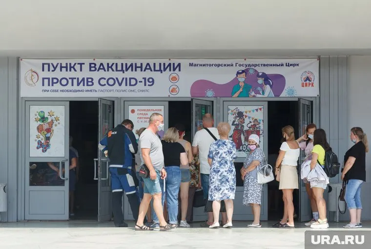 Низкие темпы вакцинации приведут к росту заболеваемости COVID, считает Оксана Станевич