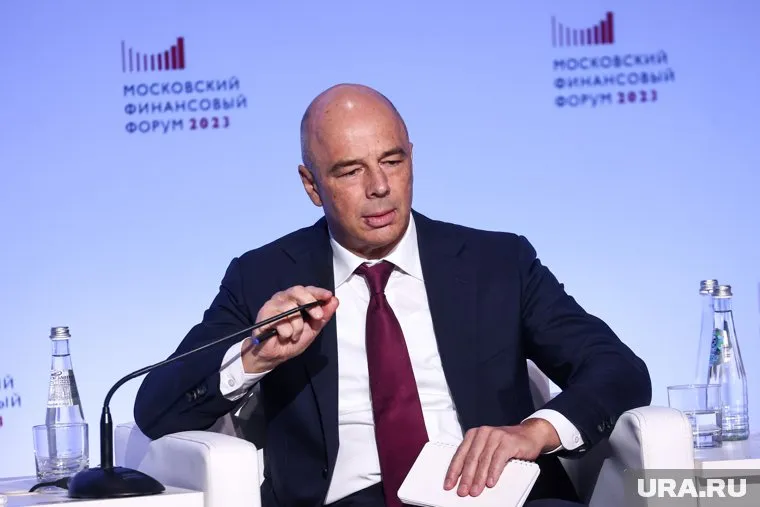Минфин и ЦБ действуют совместно для баланса в российской экономике, заявил Силуанов