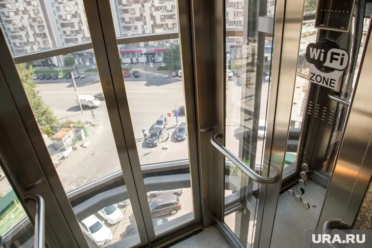 Санаторий Сочи заказал крупную партию панорамных лифтов