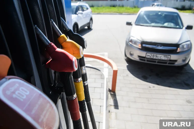 Россиянам ограничили продажу топлива в канистрах  