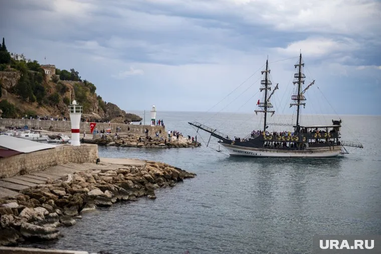 Пермякам советуют не откладывать покупку путевки на лето