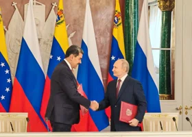 Мадуро просит помощи у Путина: как и чем Россия сможет защитить Венесуэлу от нападения США