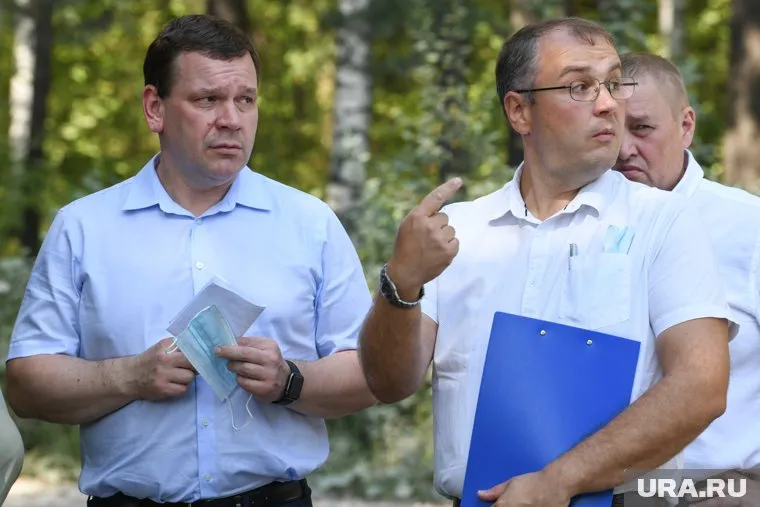 Иван Бескрестнов (справа) возглавлял комитет с декабря 2021-го