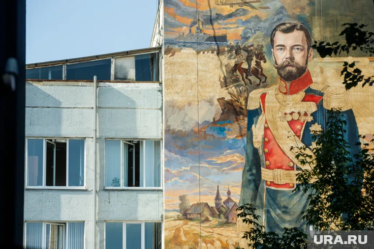 Мурал планируют закончить в течение полутора месяцев