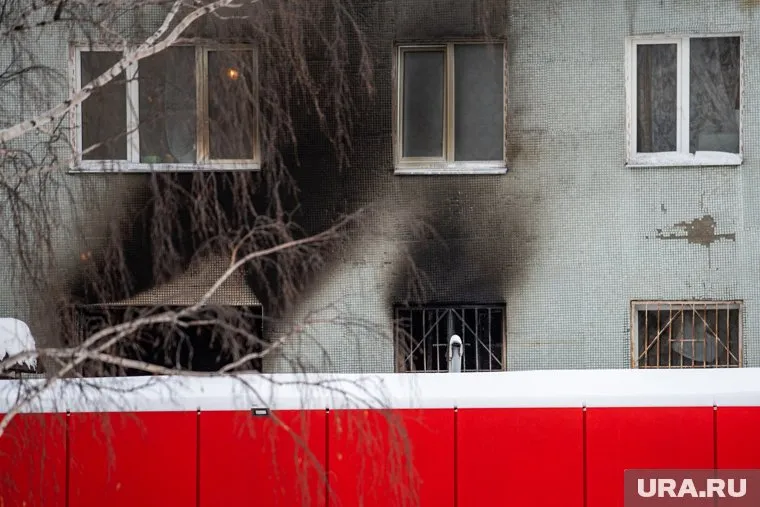 В квартире, где находились двое маленьких детей, сгорели вещи и мебель (фото из архива)