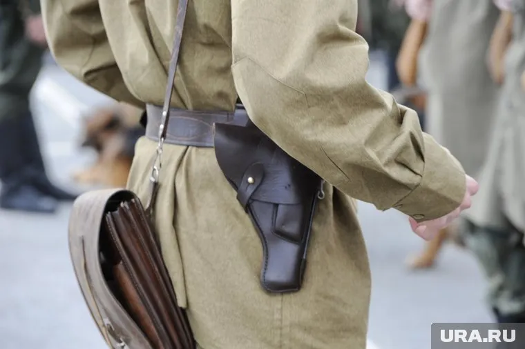 На приобретение военной формы в школе готовы потратить порядка 110 тысяч рублей